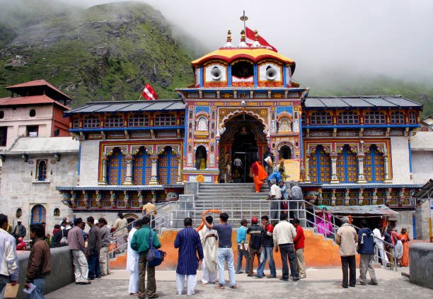 Badrinath Temple gates and river